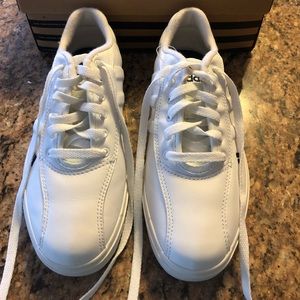 NEVER WORN White Adidas Sneakers